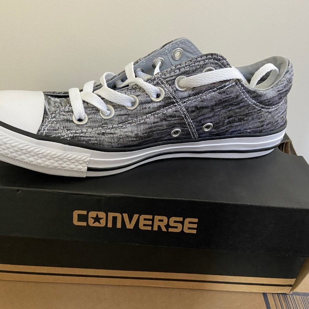 Converse, Women's Sz 8 Madison OX